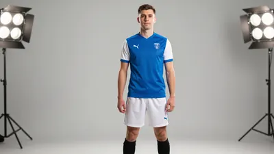 Penybont's new signing Tyler Walker is targeting Europe with the Cymru Premier club after a surprise transfer